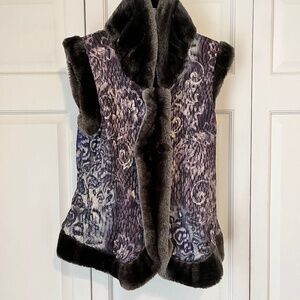 Bohemian style reversible vest, faux fur trim, gray/purple size small